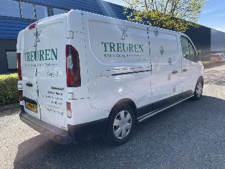 Renault Trafic 1.6 D 92KW KOELING picture 4