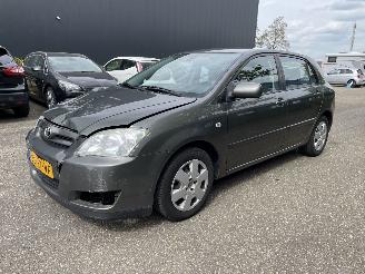 damaged passenger cars Toyota Corolla 1.6 5drs 81kw 2005/10