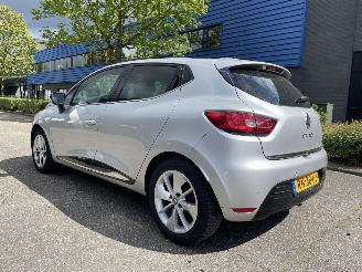 Schadeauto Renault Clio 5drs airco 2018/5