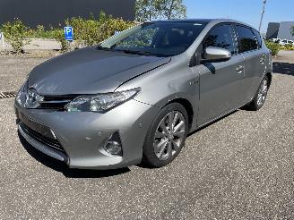 uszkodzony samochody osobowe Toyota Auris 1.8 hybrid 2013/8