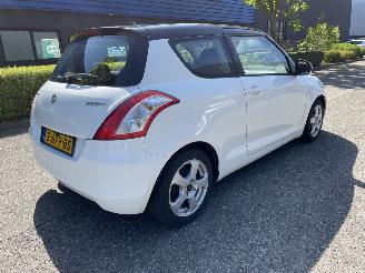 Schadeauto Suzuki Swift 1.2 airco 2011/8
