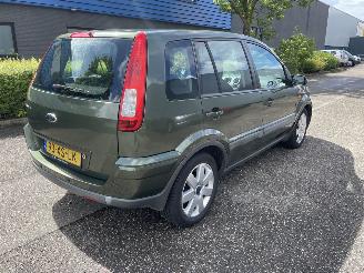 Vaurioauto  passenger cars Ford Fusion 1.6 Automaat 2007/6