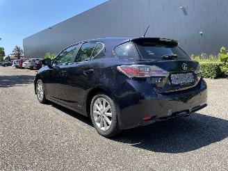 uszkodzony samochody osobowe Lexus Ct 1.8 hybrid 2011/10