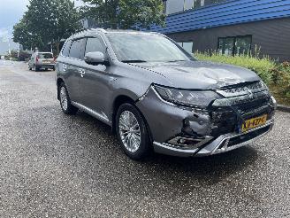 Avarii autoturisme Mitsubishi Outlander 2.4 plug in hybrid 2019/1