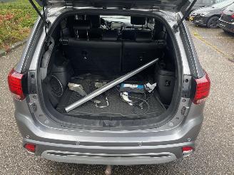 Mitsubishi Outlander 2.4 plug in hybrid picture 8