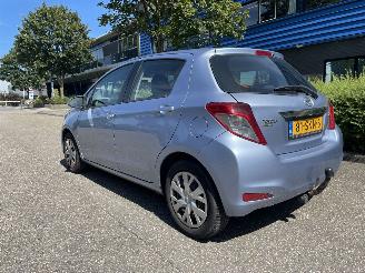 Auto incidentate Toyota Yaris 1.3 5drs 2011/10