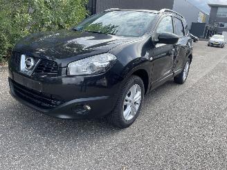Schadeauto Nissan Qashqai 7persoons 2010/10