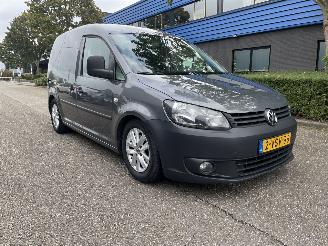 Voiture accidenté Volkswagen Caddy 1.6 tdi 75kw 2012/7