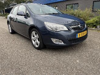 Avarii autoturisme Opel Astra 1.6 85kw 2013/2