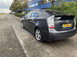 damaged passenger cars Toyota Prius 1.8 hybrid 2010/5
