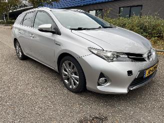 Toyota Auris 1.8 hybrid picture 4