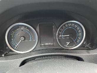Toyota Auris 1.8 hybrid picture 13