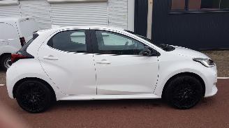 Mazda 2 HYBRIDE picture 11