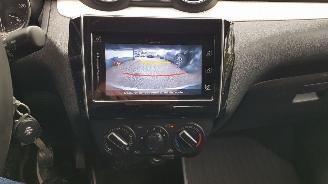 Suzuki Swift HYBRID picture 23