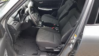 Suzuki Swift HYBRID picture 15