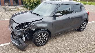 Suzuki Swift AUTOMAAT picture 3