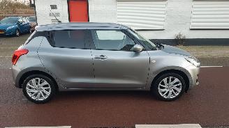 Suzuki Swift  picture 5