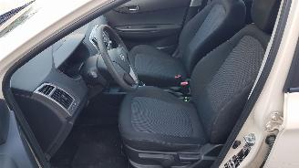 Hyundai I-20 AUTOMAAT picture 16