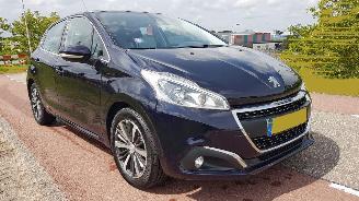 Voiture accidenté Peugeot 208 110PK  6-bak 2019/11