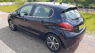 Peugeot 208 110PK  6-bak picture 6