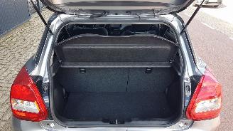 Suzuki Swift  picture 14