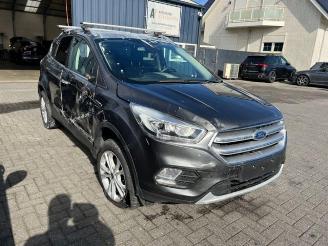 Voiture accidenté Ford Kuga 1.5TDCI Titanium  2019 2019/3