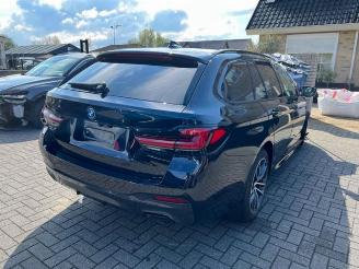 krockskadad bil auto BMW 5-serie E M Sport Touring Panorama Hud 2021/8
