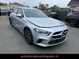 Unfallwagen Mercedes A-klasse d DAB+ Navigation 106co2 2019/11