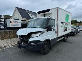 Vaurioauto  commercial vehicles Iveco Daily 35S14 Hi-matic ''Carrier Xarios 350'' 2018/1