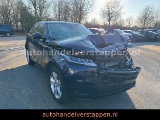 uszkodzony samochody osobowe Land Rover Range Rover Velar Dynamic SE 2.0L SI 184KW 2022/6