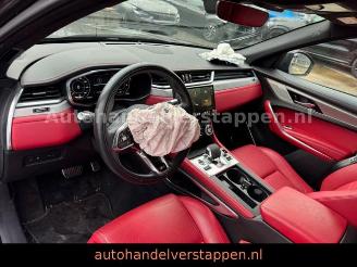 Jaguar F-Pace P400e R-DYNAMIC S AWD Pano picture 29