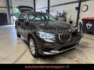 Damaged car BMW X4 xDrive 20 d Advantage 140KW Pano Leder Navi 2019/7