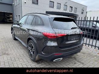 uszkodzony samochody osobowe Mercedes GLC 300de 4Matic AMG Sport - Night paket 2023/6
