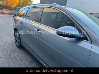 Kia Cee d Ceed Sportswagon Plug-in Hybrid Platinum Edition picture 10