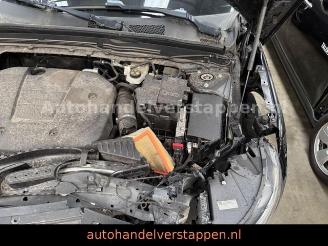 Volvo XC40 T3 R Design Sport 120KW Leder Navi picture 11