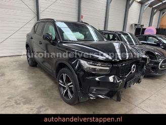 krockskadad bil auto Volvo XC40 T3 R Design Sport 120KW Leder Navi 2021/4