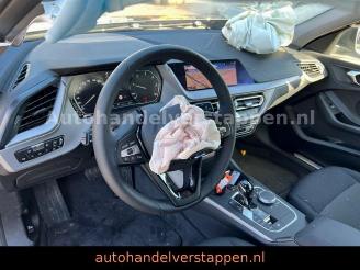 BMW 1-serie d Advantage Aut7G Live Cockpit LED Navi picture 12