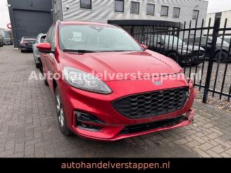 Ford Kuga Plug-In Hybrid ST-Line X picture 6