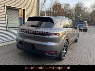 Coche accidentado Porsche Cayenne E-Hybrid Exclusive Design Matric ACC 2024/5