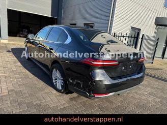 Damaged car BMW i5 Limousine 40 eDrive 250KW Cockpit Plus Panora 2025/4