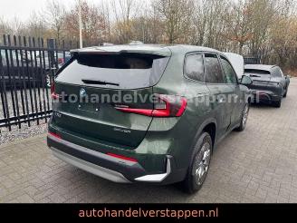 Schadeauto BMW iX1 20eDrive 150KW Panorama HUD DAB++ 2024/6