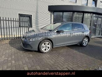 Damaged car Volkswagen Golf VIII 2.0 SCR TDi Life Business Premium DSG 2024/8