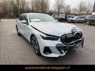 Damaged car BMW 5-serie d M Sport Pro Paket  145KW M Brooklyn Grau 2024/11