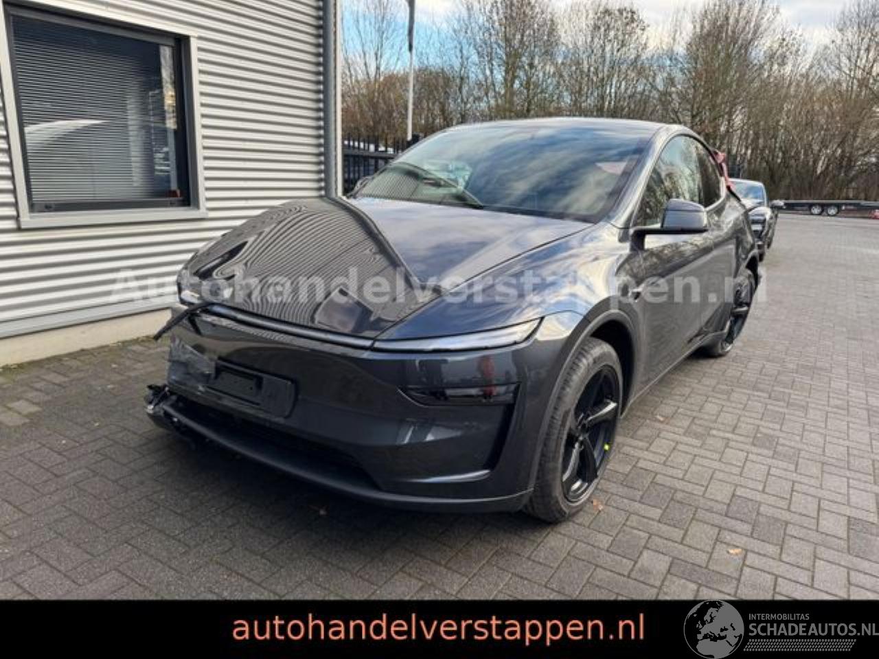 Tesla Model Y FACELIFT RWD CAM LEDER PANO 255KW