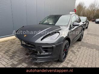 uszkodzony samochody osobowe Porsche Macan GTS 2.9L 324KW SPORT CHRONO 2023/4