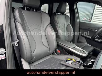 BMW X1 18i sDrive M Sport Automatik Leder LED picture 19