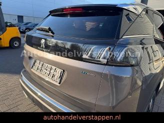 Peugeot 3008 Hybrid 225 E-AUTO8 GT Paket Panorama picture 10