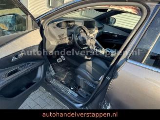 Peugeot 3008 Hybrid 225 E-AUTO8 GT Paket Panorama picture 16