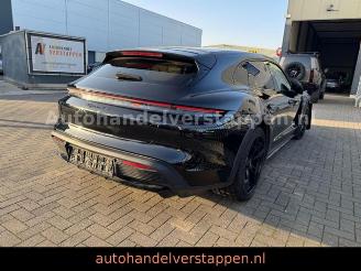 Porsche Taycan Cross Turismo 4S Glasdach picture 7