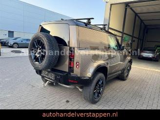 Schadeauto Land Rover Defender 90 Hard Top X-Dynamic SE D250 2025/6